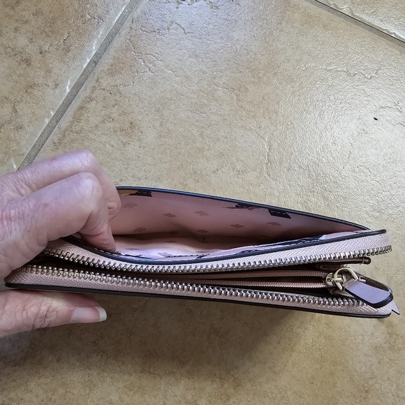 Kate Spade Cameron Paper Rose Large Continental Wallet - Picture 5 of 6